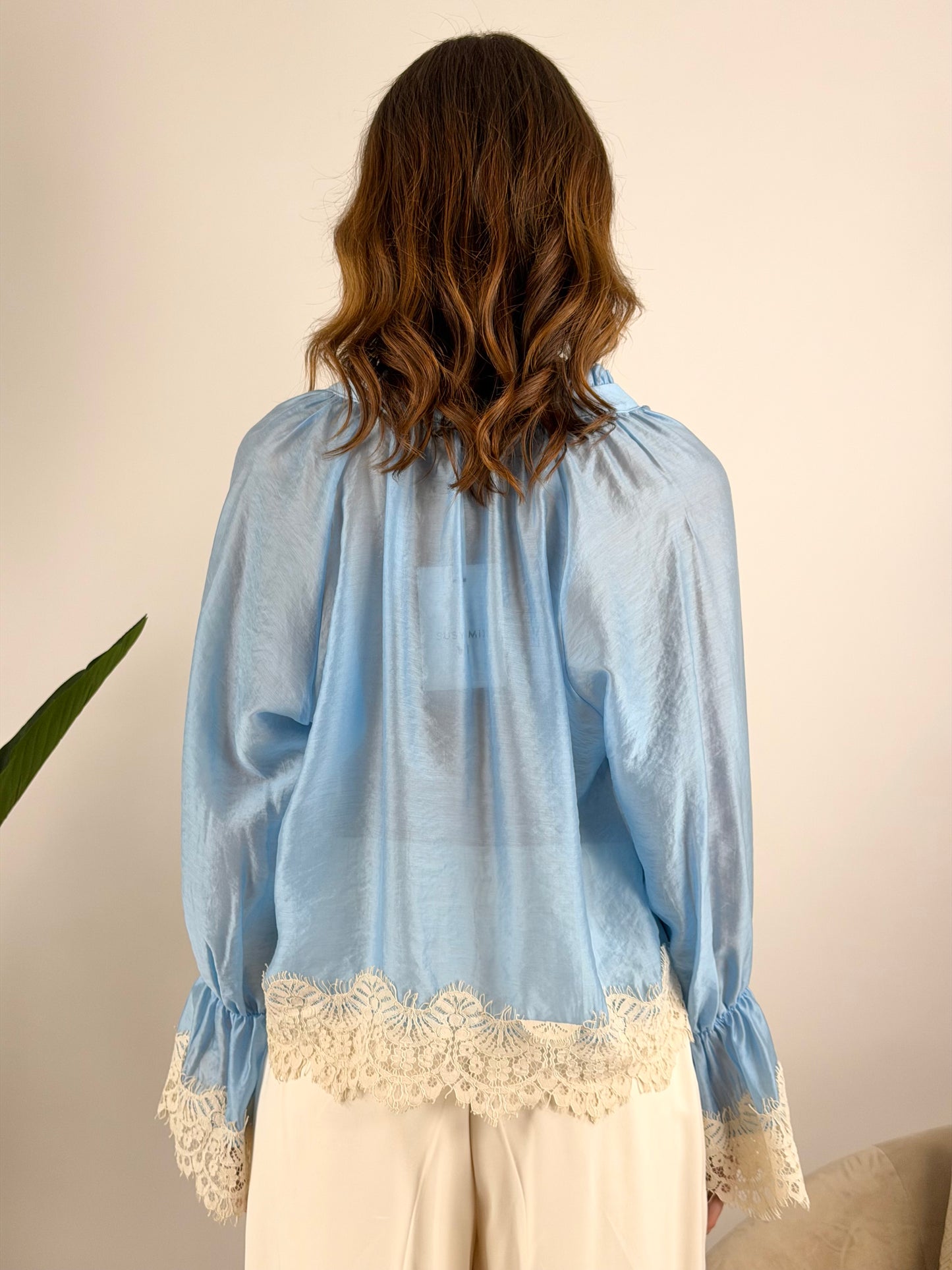 SUSY MIX - BLUSA CON PIZZO