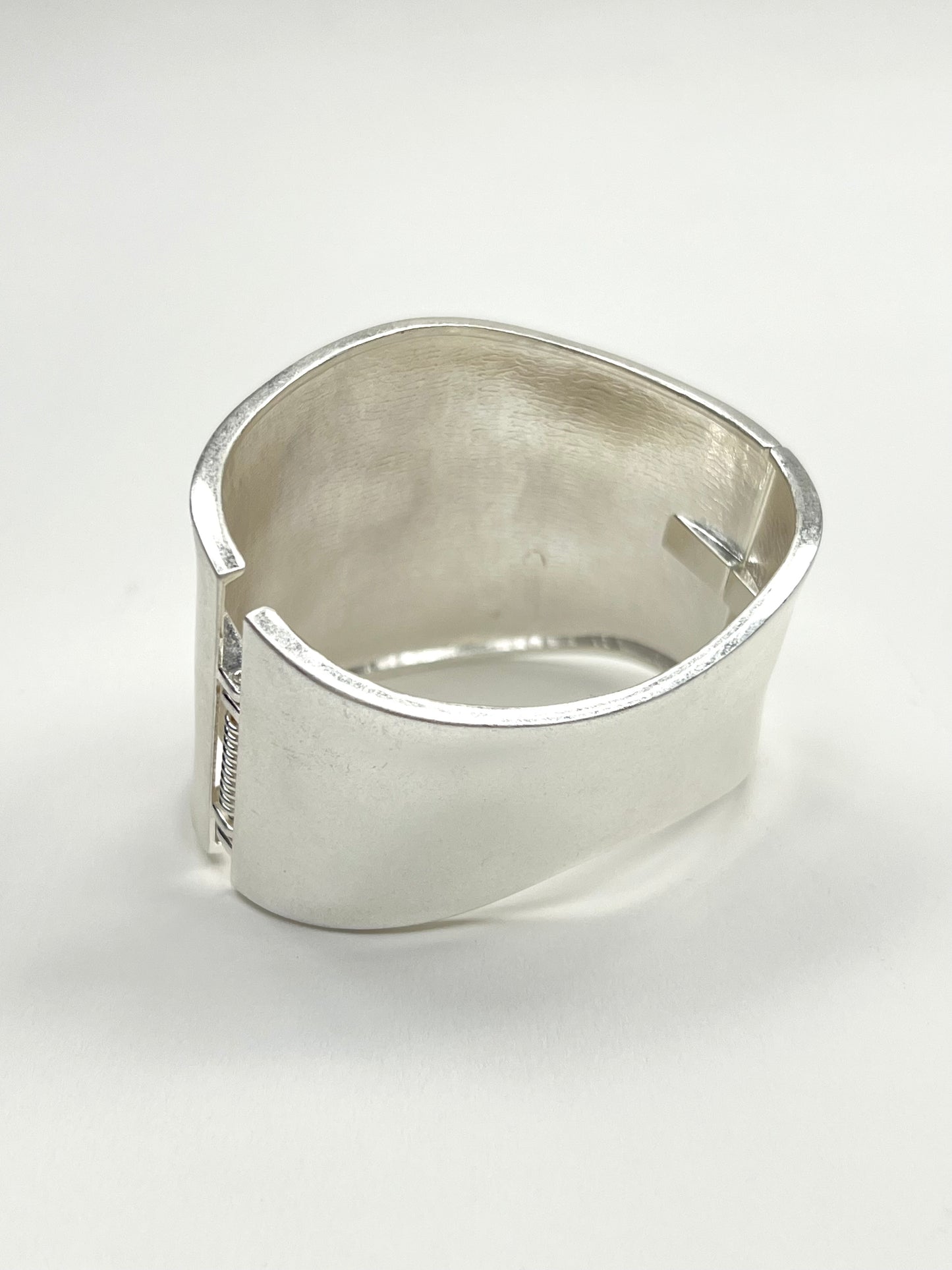 DEVA - BRACCIALE MARTELLATO