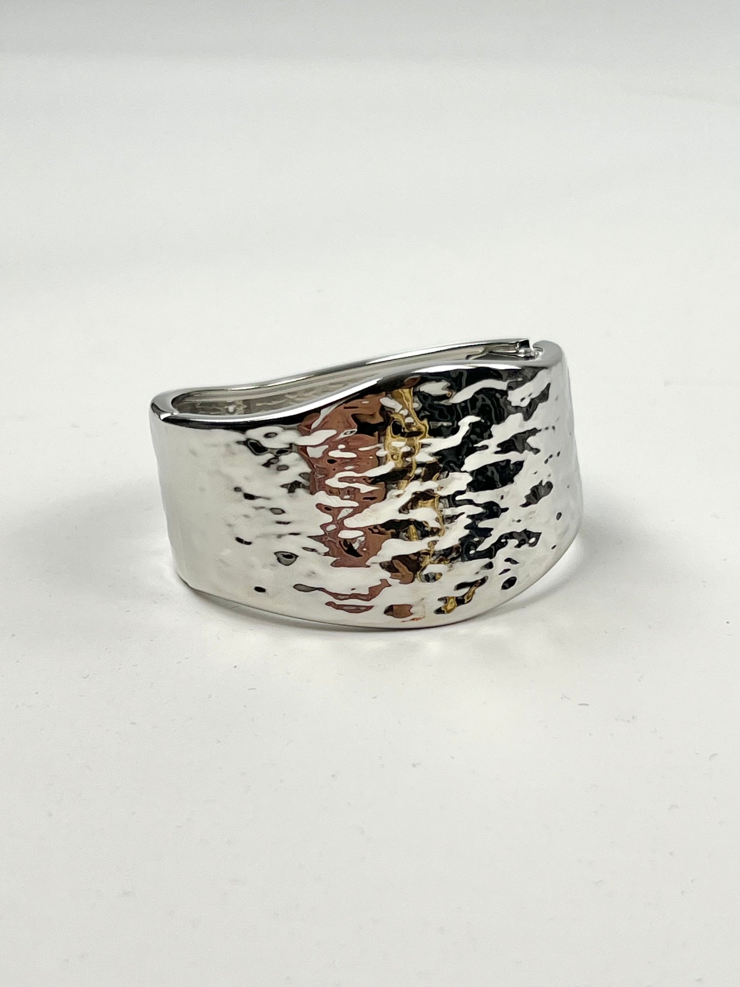 DEVA - BRACCIALE RIGIDO MARTELLATO