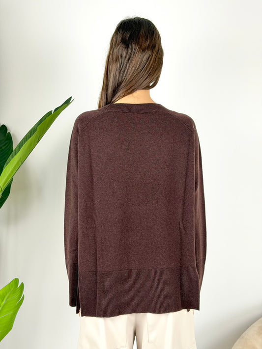 TENSIONE IN - MAGLIA GIROCOLLO CON SPACCHI