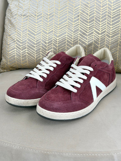 DIVINE FOLLIE - SNEAKERS SPECIAL 02