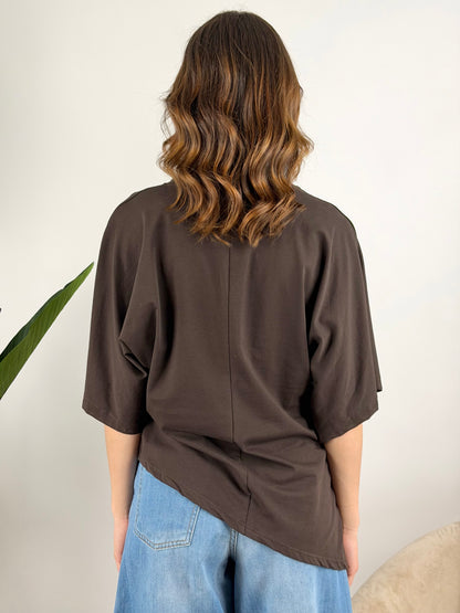 DEVA - T-SHIRT ASIMMETRICA TASCHINO