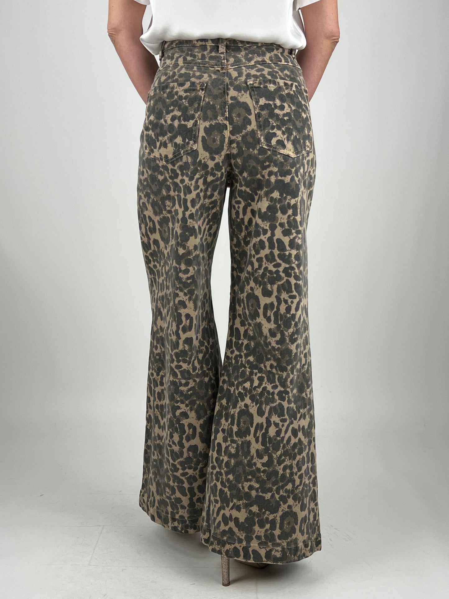 DEVA - JEANS FLARE ANIMALIER